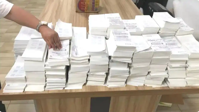 1763627855906891.png 1763627855906891.png