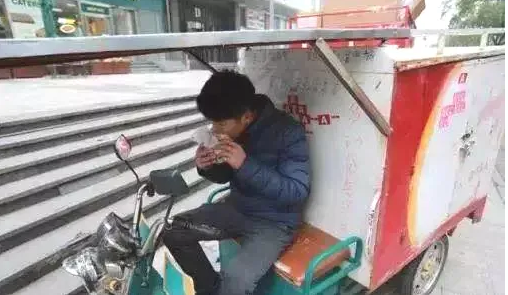 1786932313976984.png
